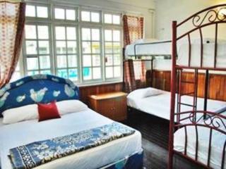 Berambih Lodge Kuching Extérieur photo
